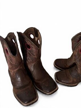 Ariat Brown Leather Western Kids Boots with specialty stitching